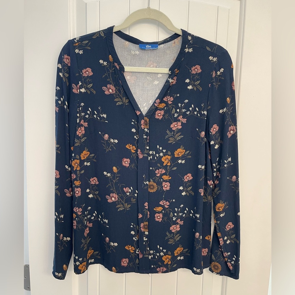 TBS Navy Blue with Florals V-neck Blouse - size 6 US
